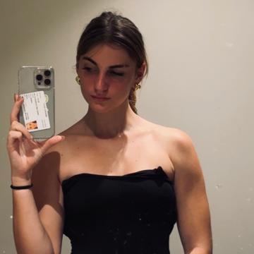 Lily Petit profile photo