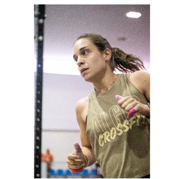 Júlia Nunes profile photo