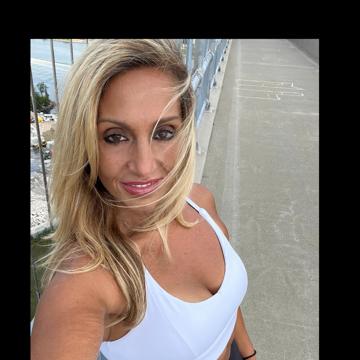 Andrea Perau profile photo