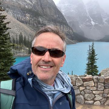 Mike Alvarez profile photo