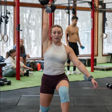 Tess Parker profile photo