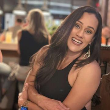 Thania Cruz profile photo