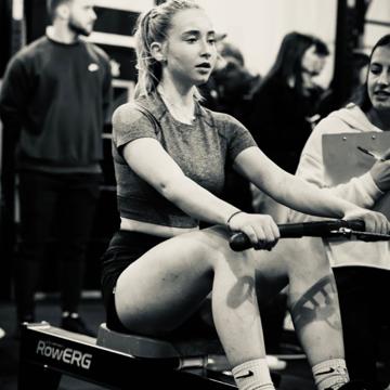 Manon Thevenon profile photo