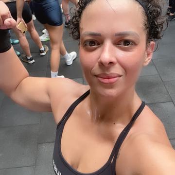 Aline Viana profile photo