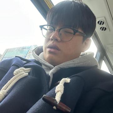 Yoon Dogyeong profile photo