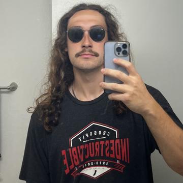 Holden Dones profile photo