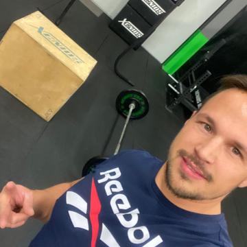 Yanick Zehnder profile photo