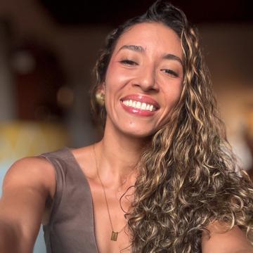 Fernanda Oliveira profile photo