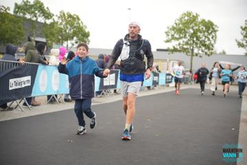 Jonathan Ravily profile photo