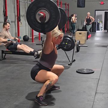 Lyndsay Dole profile photo