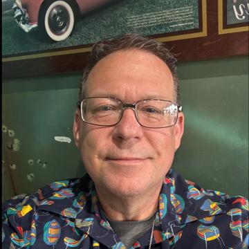 Kar Hlava profile photo